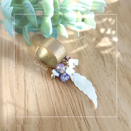 ✨ Bague acier inoxydable doré avec Plume en nacre, perles Jaspe Impérial