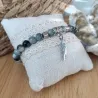 ✨ Bracelet en Œil de Faucon avec Breloque Plume