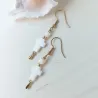 ✨ Boucles d'Oreilles Fleur en Nacre et Perles