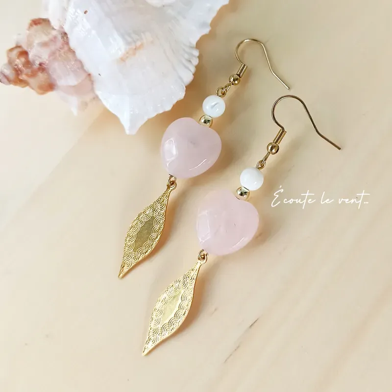 ✨ Boucles d'oreilles Coeur en quartz rose et nacre