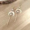 ✨ Boucles d'oreilles lunes dorées et nacre
