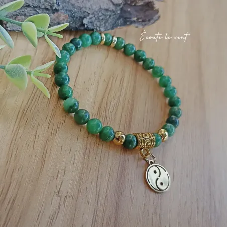 ✨ Bracelet en Jade Vert et Breloque Yin-Yang