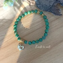 ✨ Bracelet en Jade Vert avec Breloque Cœur Ajouré