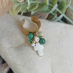 ✨ Bague Large avec Breloque Croix en nacre et Perles en Jade Vert
