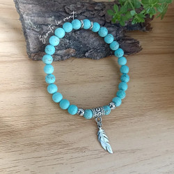✨Bracelet en Howlite turquoise – Breloque plume