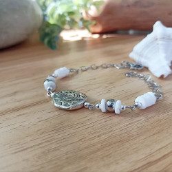 ✨ Bracelet en nacre blanche – Soleil tibétain